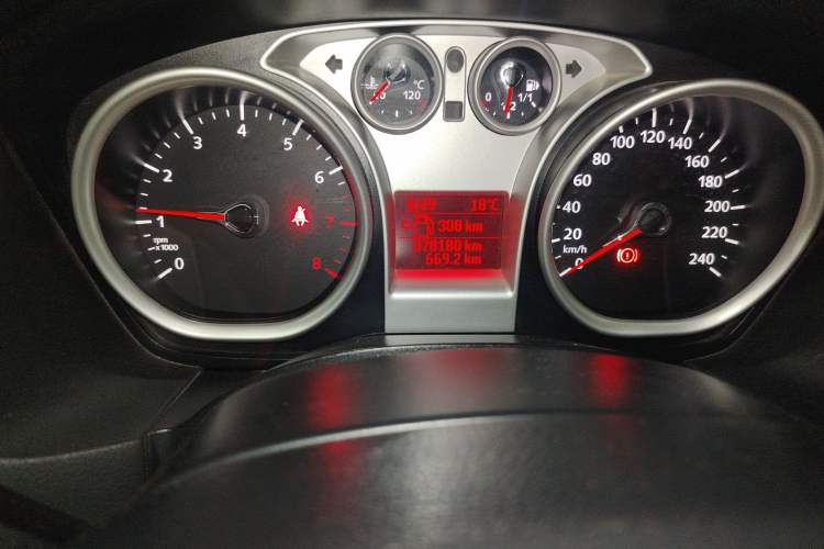 Used Ford Focus 2013 Hatchback Classic 1.8L Manual Millionth Anniversary Edition Odometer Close Up