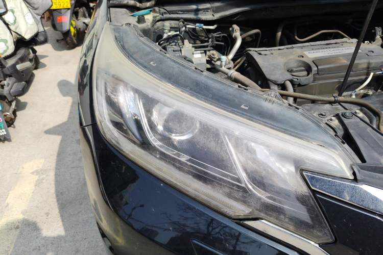 Used Honda CR-V 2015 2.4L Four-Wheel Drive Prestige Edition