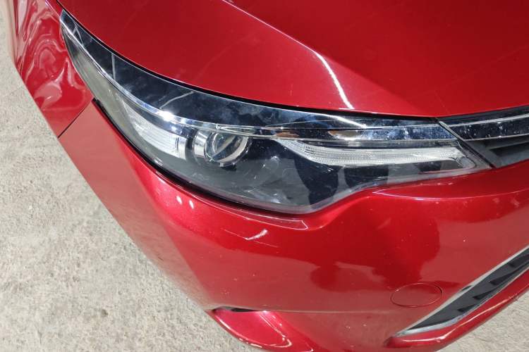 Used Toyota Levin 2016 1.6G CVT Elite Edition Right Front Headlight