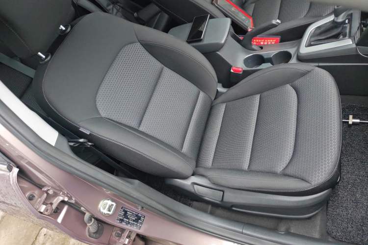 Used Hyundai Elantra (6th Generation / Lingdong) 2016 1.6L Automatic ZhiXuan – Elite Version Right Front Seat