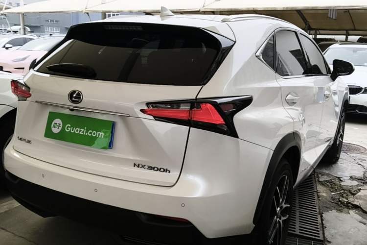 Used Lexus NX 2015 300h Front-Drive Fēngshàng Edition Rear Right 45 Deg