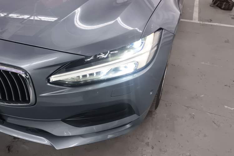 Used Volvo S90 2018 T4 Zhiyuan Edition