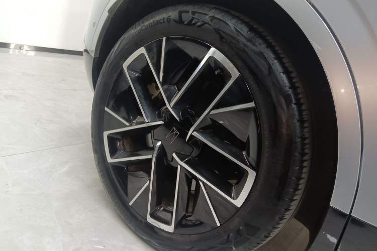 Used Avatr 11 2022 Long-Range Dual-Motor Luxury Edition 4 Seats