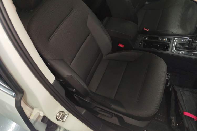 Used Volkswagen Golf 2019 1.8TSI Travel Edition