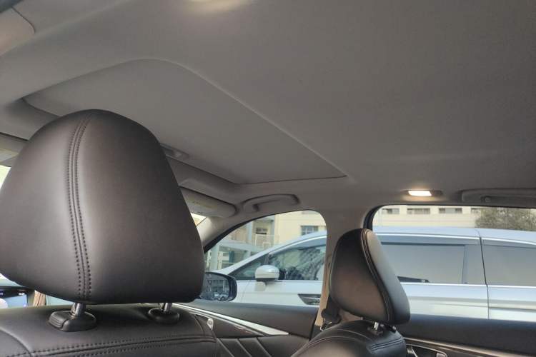 Used Infiniti Q50L 2018 2.0T Comfort Edition China VI Standard