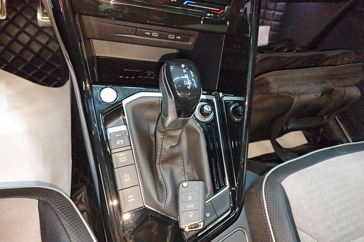 Used Volkswagen Tayron X 2020 330TSI Two-Wheel Drive Flagship Smart Connectivity Version