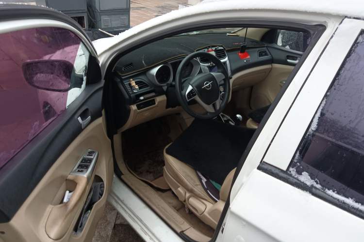 Used Haima M3 2013 1.5L Manual Elite Model
