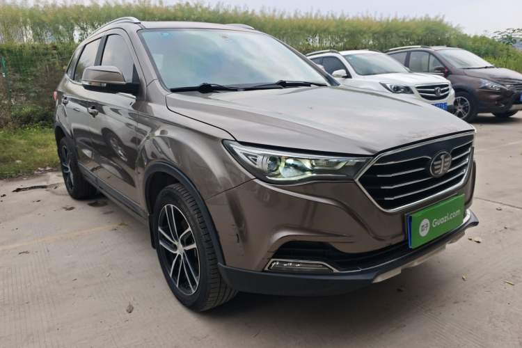 Used Bestune X40 2017 1.6L Automatic Prestige Edition Front Right 45 Deg