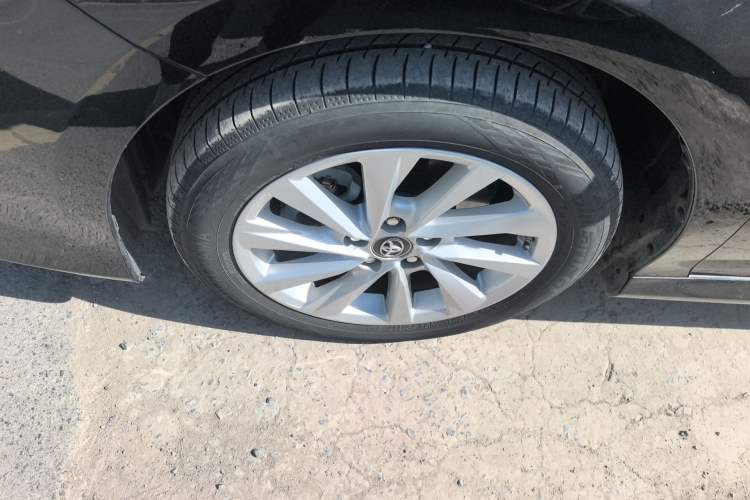 Used Toyota Camry 2023 Dual-Motor 2.5 HGVP Leading Edition Exterior 2