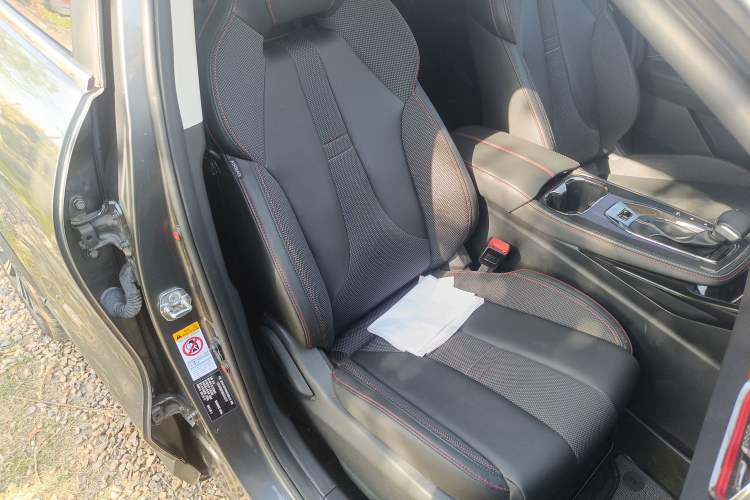 Used CHANGAN OSHAN X5 2021 1.5T DCT Prestige Edition Right Front Seat