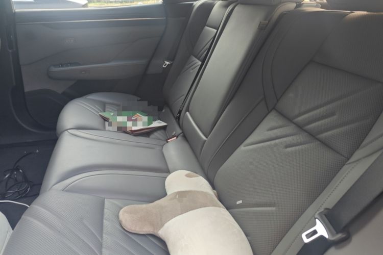 Used Zeekr 001 2024 WE Edition 100 kWh Rear-Drive
