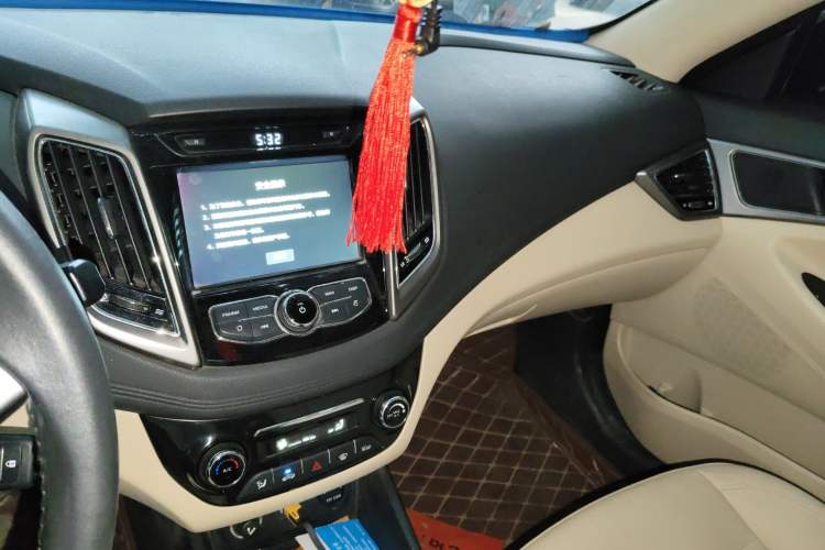 Used CHANGAN Eado 2016 1.6L Manual Fashion Edition Audio And AC Panel