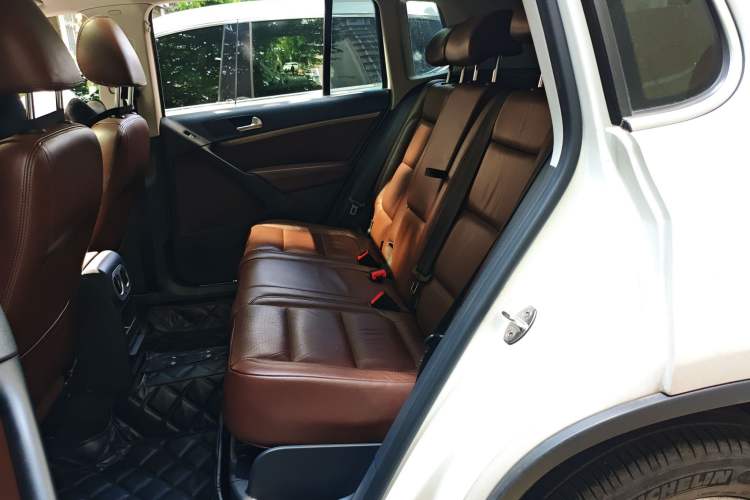 Used Volkswagen Tiguan 2015 1.8TSI Automatic Two-Wheel Drive Luxury Model Left Rear Seat