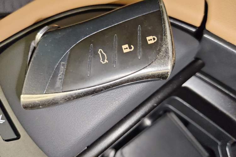 Used Lexus ES 2020 200 Excellence Edition