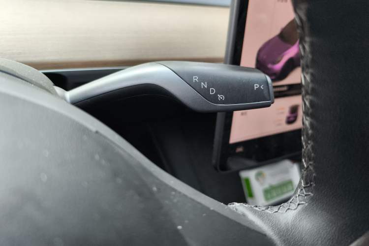 Used Tesla Model Y 2021 Standard Range Rear-Wheel Drive Version
