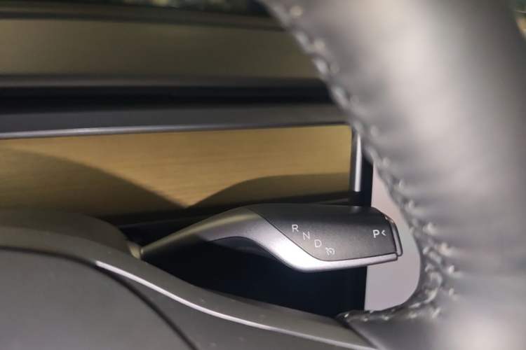 Used Tesla Model Y 2022 Rear-Wheel-Drive Version
