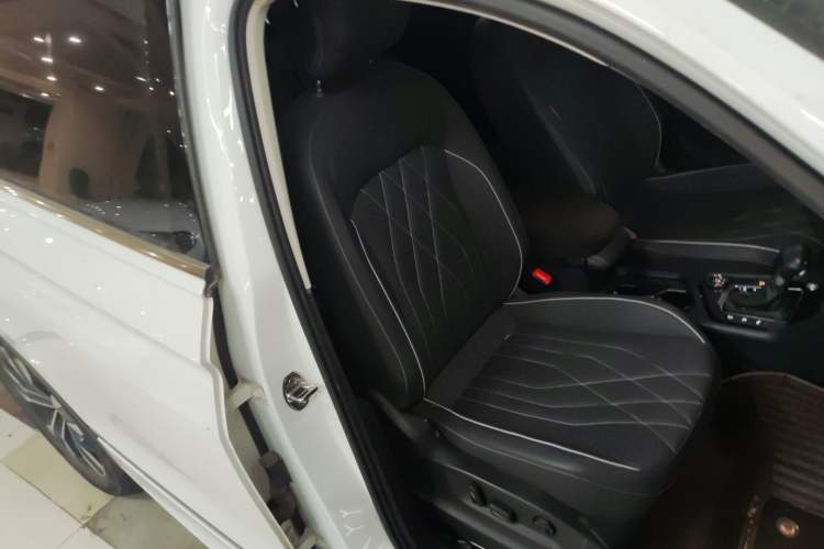 Used Volkswagen Tiguan L 2023 380TSI Automatic All-Wheel Drive R-Line Enhanced 7-Seater