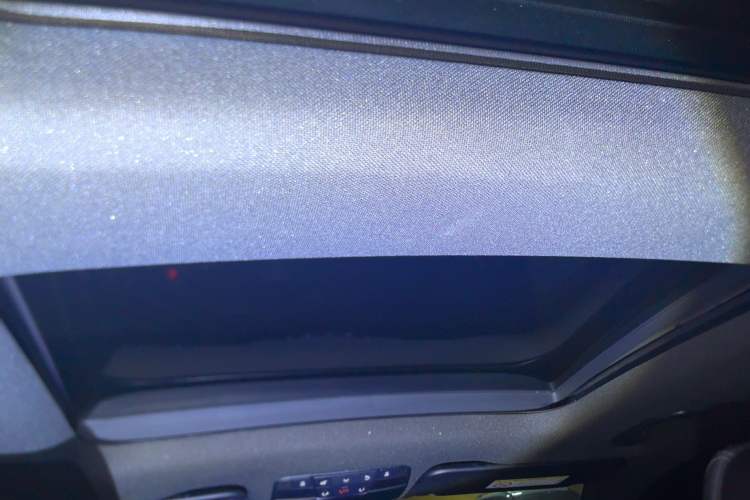 Used Mercedes-Benz GLC 2018 GLC 260 4MATIC Luxury Model Headliner