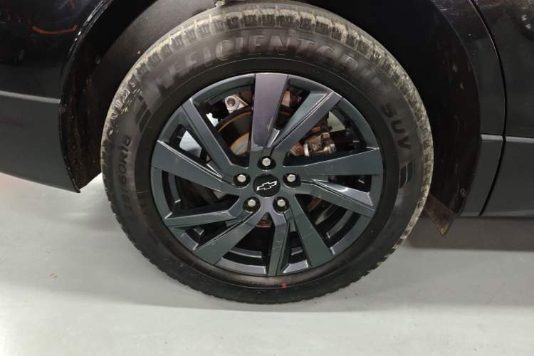 Used Chevrolet Equinox 2021 550T RS Smart Boundary-Pushing Edition Right Rear Wheel Hub