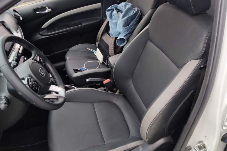 Used Kia kx1 Stonic 2019 1.4L Automatic Fun Edition China VI Left Front Seat