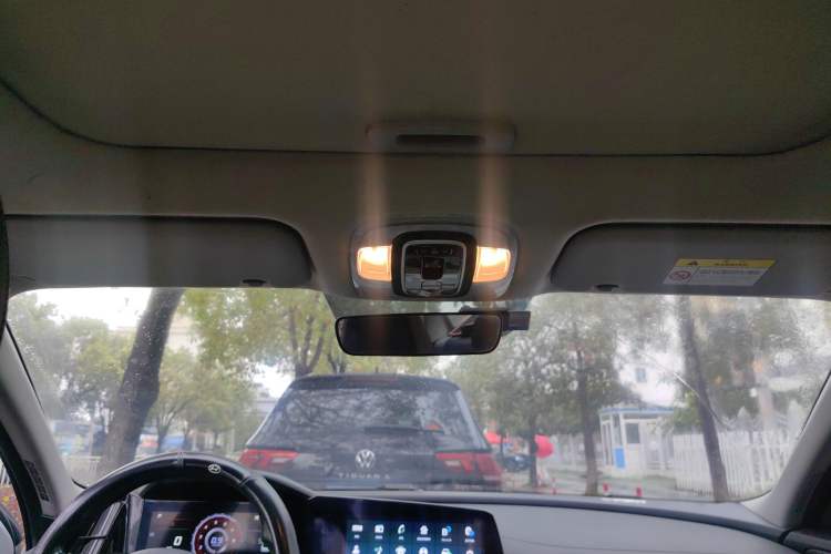 Used Hyundai Elantra 2021 1.5L CVT GLX Elite Edition Headliner