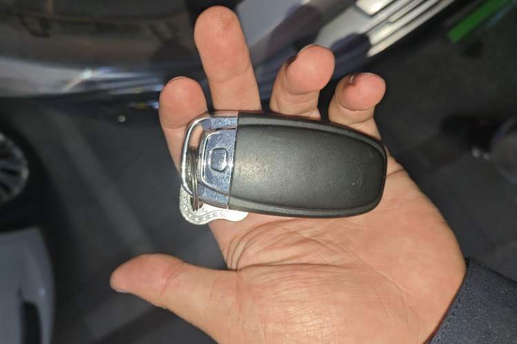 Used Sinotruk VGV U70 2020 1.5T Automatic Smart Enjoyment Elite Version 7 Seats