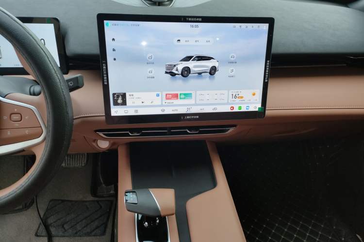 Used Changan UNI-Z 2025 1.5T Luxury Version