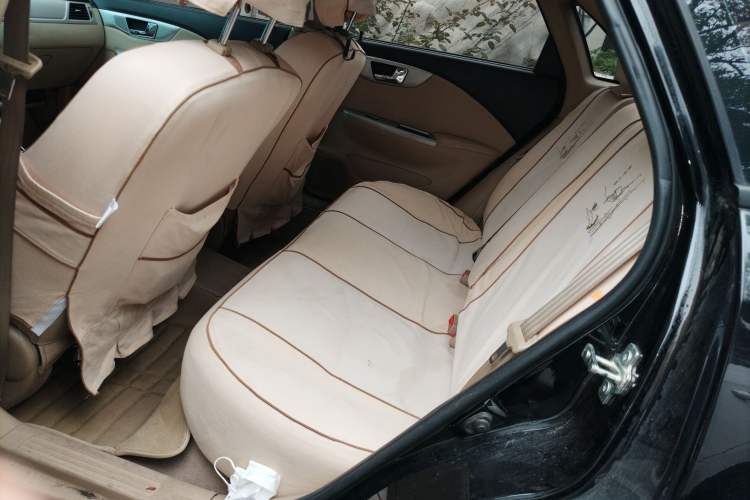 Used Buick Excelle 2013 1.5L Automatic Classic Model
