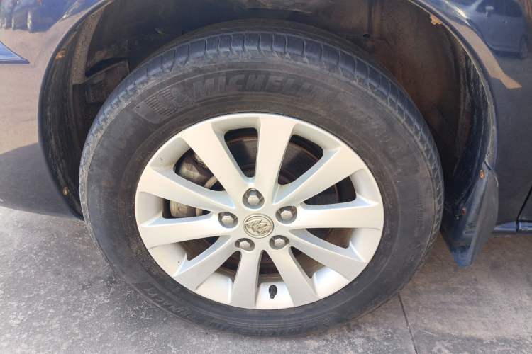 Used Buick GL8 2014 2.4L Classic Edition