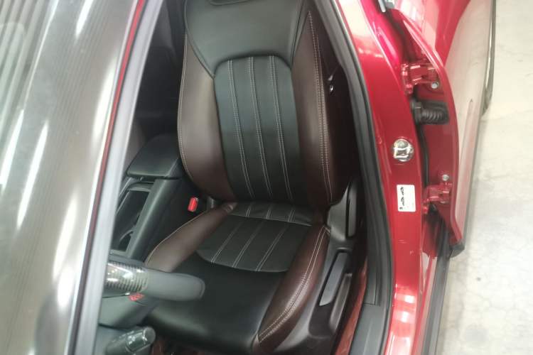 Used Mazda CX-4 2018 2.0L Automatic Two-Wheel Drive Blue Sky Dynamic Version China VI Standard Left Front Seat