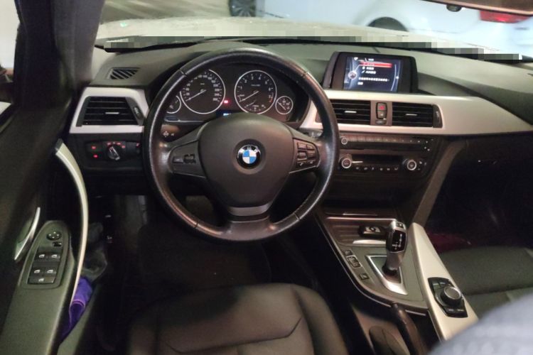 Used BMW 3 Series 2015 320i Luxury Line Stylish Edition
