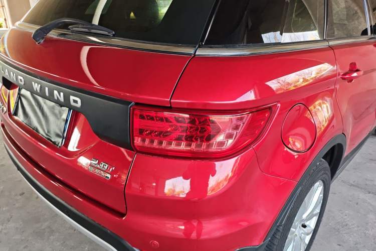 Used Land X7 2015 2.0T Panoramic Prestige Edition Right Rear Taillight