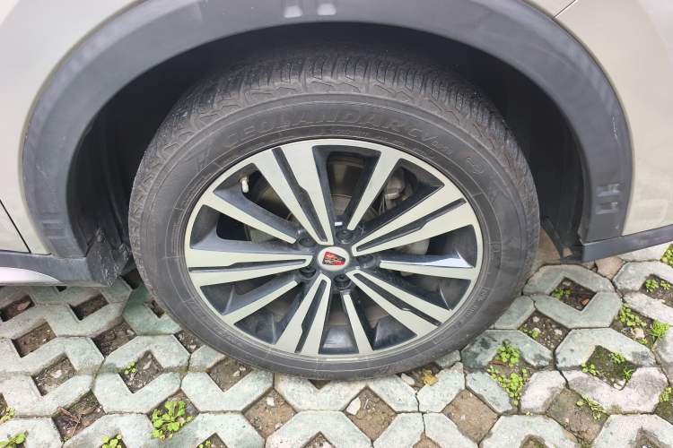 Used Roewe RX5 New Energy 2017 eRX5 50T Hybrid Connected Prestige Flagship Edition
