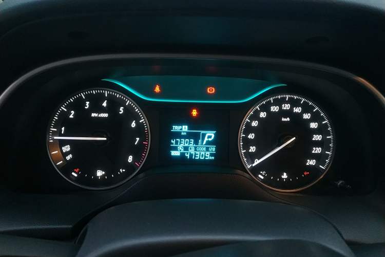 Used Buick GT 2015 15N Automatic Entry-Level Trim Instrument Cluster