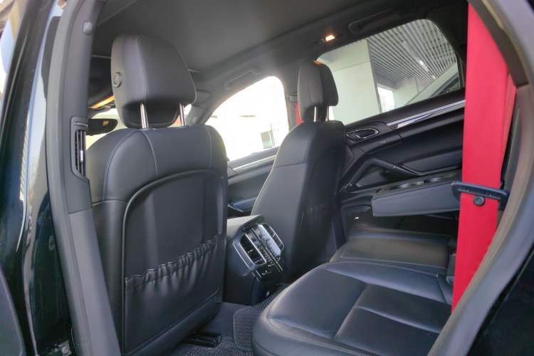 Used Porsche Cayenne 2011 Cayenne 3.0T Left Rear Seat