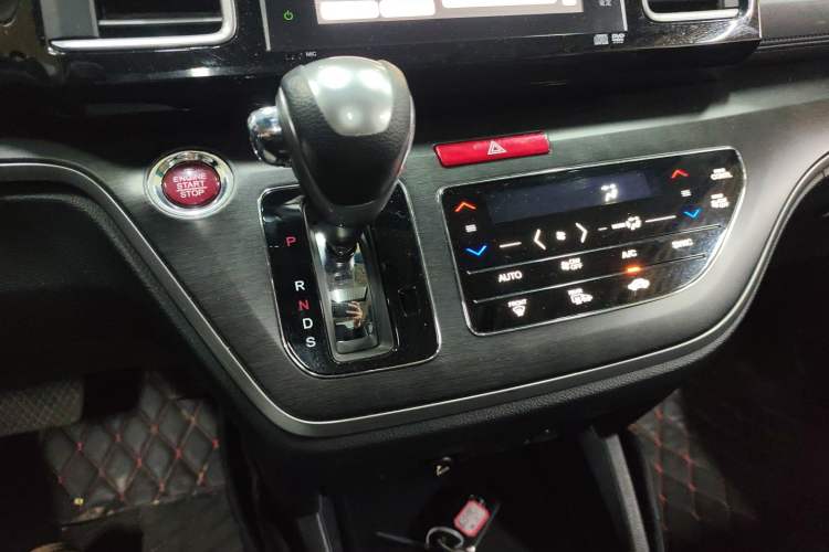 Used Honda Elysion 2016 2.4L Supreme Edition Gear Lever