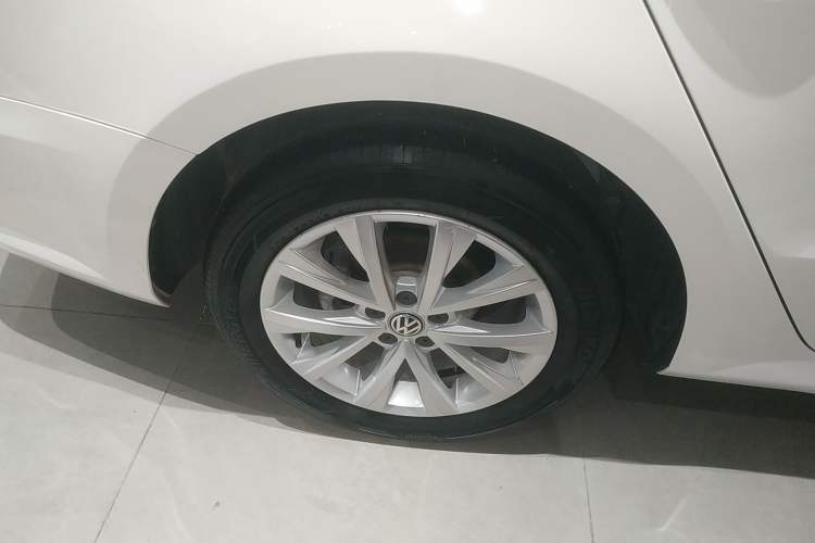 Used Volkswagen Lavida 2017 1.6L Automatic Comfort Edition