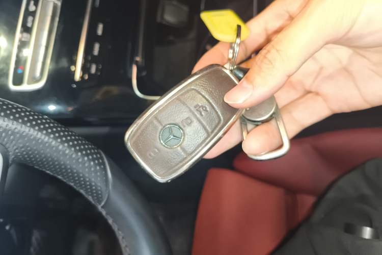 Used Mercedes-Benz C-Class 2020 Restyled C 260 Sport Edition Vehicle Key