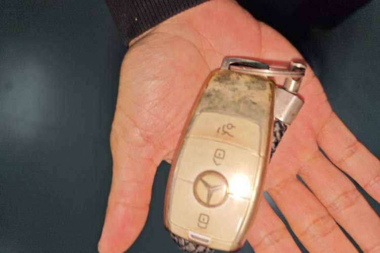 Used Mercedes-Benz GLC Coupe 2021 GLC 300 4MATIC Coupe SUV Vehicle Key