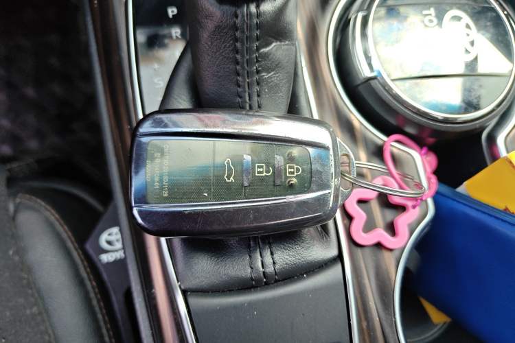 Used Toyota Camry 2018 2.0G Luxury Edition Vehicle Key