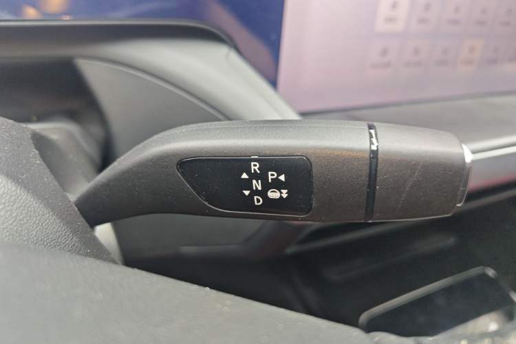 Used XPeng P7 2020 670E Gear Lever