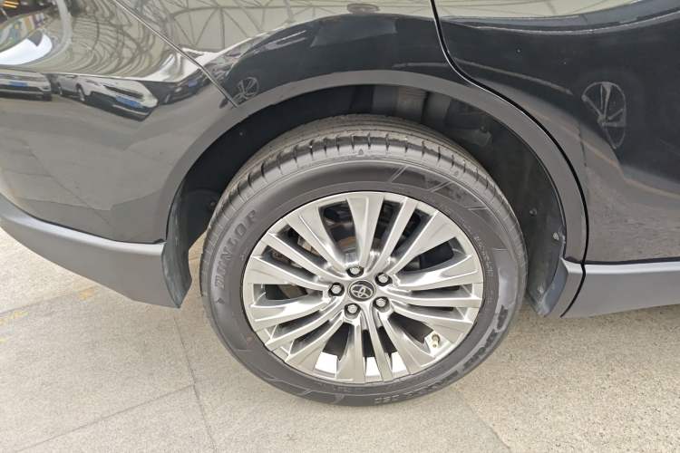 Used Toyota Harrier 2022 2.0L CVT Two-Wheel Drive Deluxe Edition