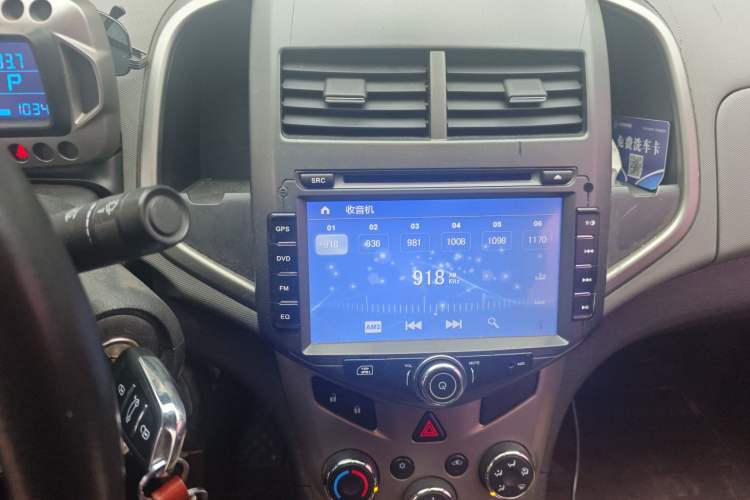 Used Chevrolet Aveo Sonic 2011 Sedan 1.6L Automatic SX