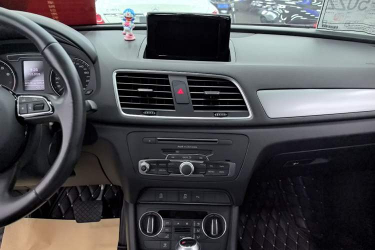 Used Audi Q3 2017 35 TFSI Fashion Model