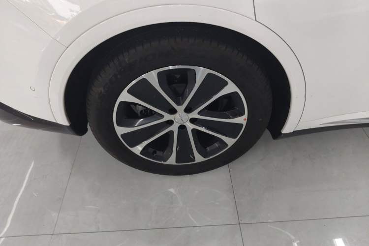 Used Hima Luxeed R7 2024 All-Electric 802 km Max