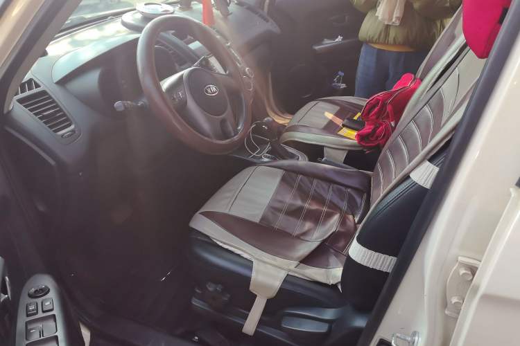 Used Kia Soul 2013 1.6L AT GL Driver Seat