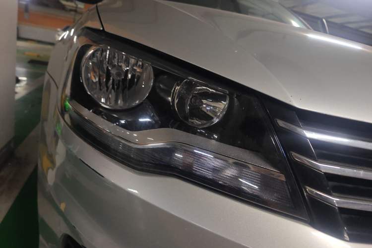 Used Volkswagen Bora 2013 1.6L Automatic Fashion Model