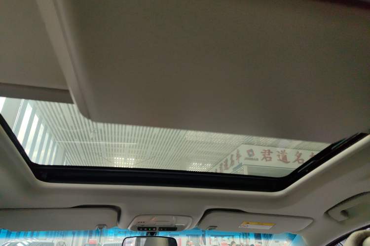 Used Buick GL8 2022 ES Landtrek 653T Comfort Edition