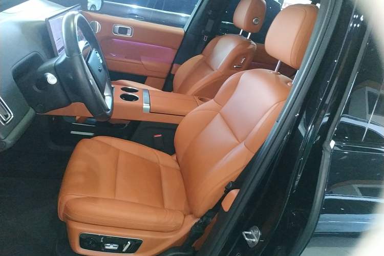 Used Li Auto L8 2023 Pro Model
