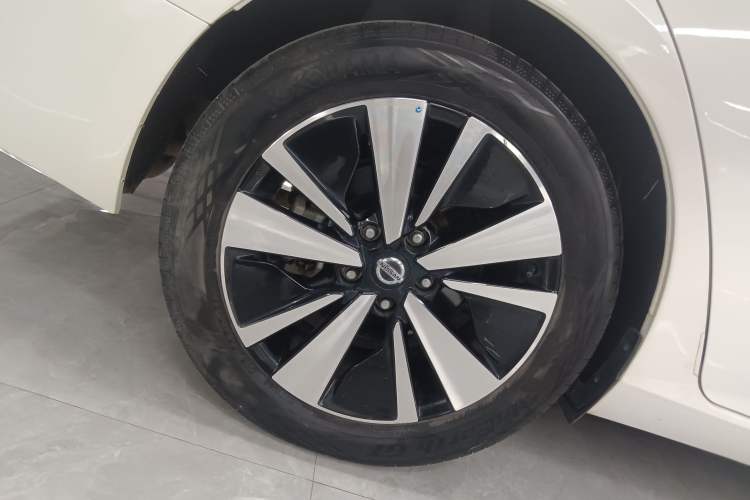 Used Nissan Teana 2021 2.0L XL Upper AD1 Smart Drive & Navigation Edition Right Rear Wheel Hub